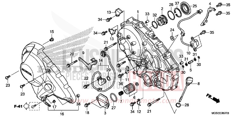 PANNEAU CARTER-MOTEUR D. (NC700SD) de NC700S DCT PEARL SUNBEAM WHITE (NHA66) 2013